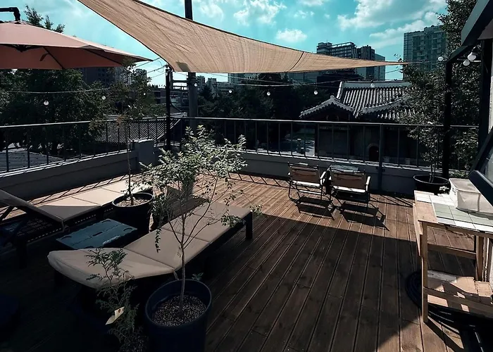 Aparthotel Stroll Seoul, Jongno, Dongmyo, Rooftop, Subway 2min, Luggage Storage 3*