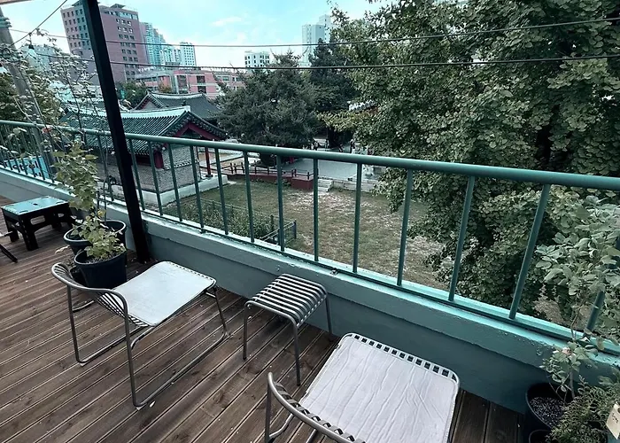 Stroll Seoul, Jongno, Dongmyo, Rooftop, Subway 2min, Luggage Storage 3*
